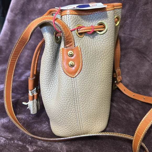 Vintage Dooney & Bourke Mini drawstring. R134 in Taupe. - Picture 4 of 10